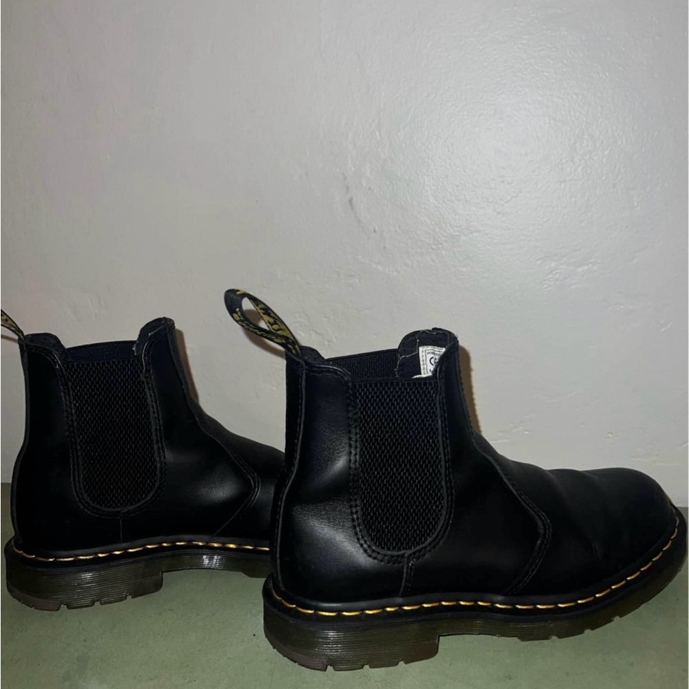 Dr Martens 2976 SLIP RESISTANT LEATHER CHELSEA BOOTS